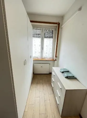 Garibaldi Lovely Apartment コモ イタリア