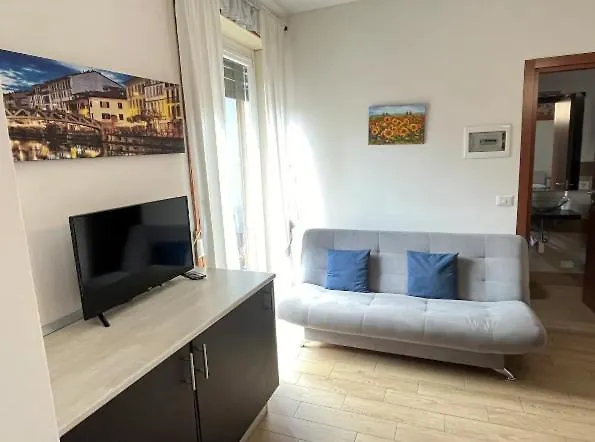 Garibaldi Lovely Apartment コモ